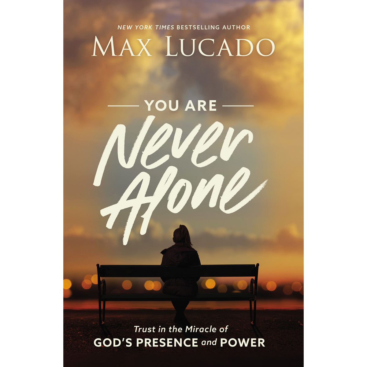 You Are Never Alone: Trust / Miracle / God's Presence / Power (Paperback)