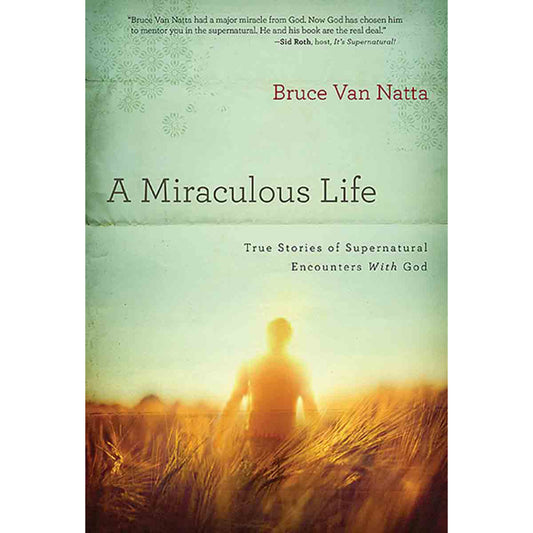 A Miraculous Life (Paperback)